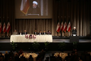 روحانی در جمع ایرانیان مقیم آمریکا: انسجام ملی رمز موفقیت ملت ایران است
