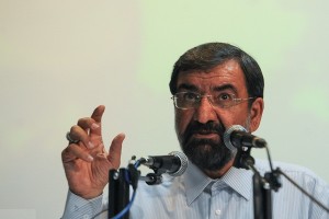 رضایی : تلاش مجمع تشخیص مصلحت نظام کمک به دولت هاست