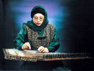 ملیحه سعیدی شیوه‌های قانون‌نوازی را گردآوری کرد