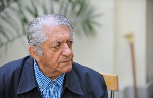 عزت‌الله انتظامی: فعلا پایم را در خانه‌ام نمی‌گذارم