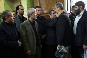 مایلی‌کهن در مراسم ختم‌ مادر احمدی‌نژاد
